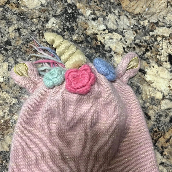 Unicorn 🦄 Hat 2-4T - Picture 3 of 8